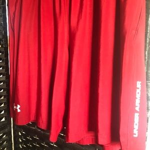 Designer Under Armour basketball shorts for men.